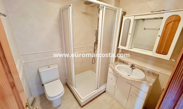 Sale - Apartment / flat - Guardamar del Segura - Guardamar