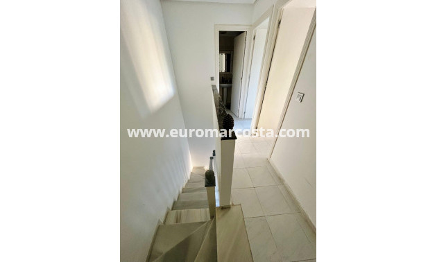 Sale - Duplex apartment - Torrevieja - La Mata