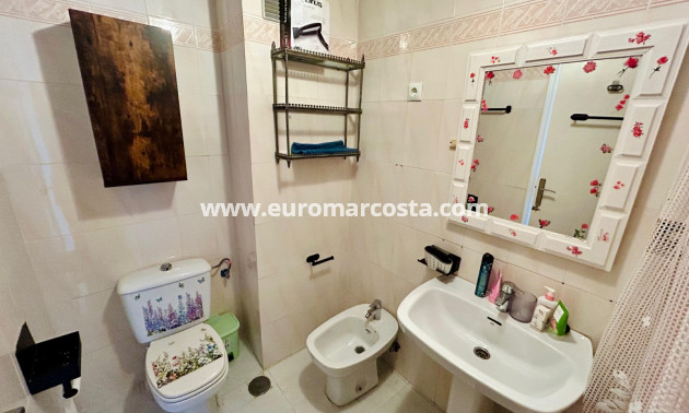 Sale - Duplex apartment - Torrevieja - La Mata