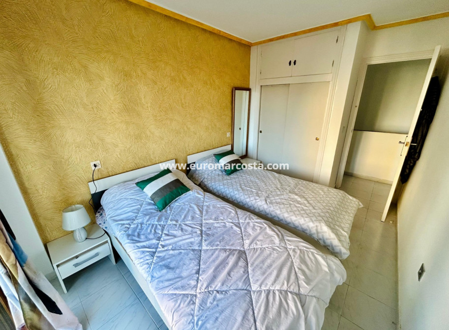 Sale - Duplex apartment - Torrevieja - La Mata