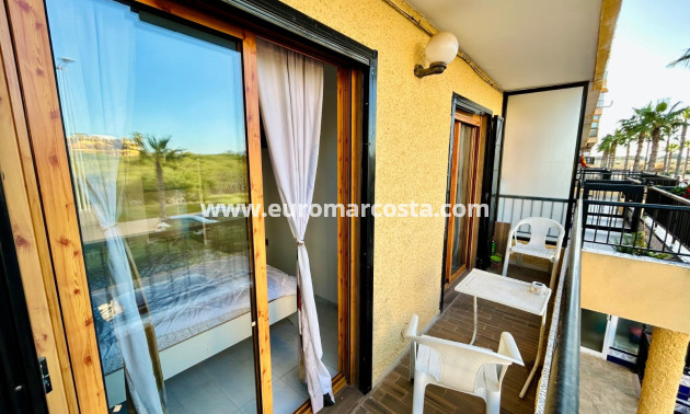 Sale - Duplex apartment - Torrevieja - La Mata