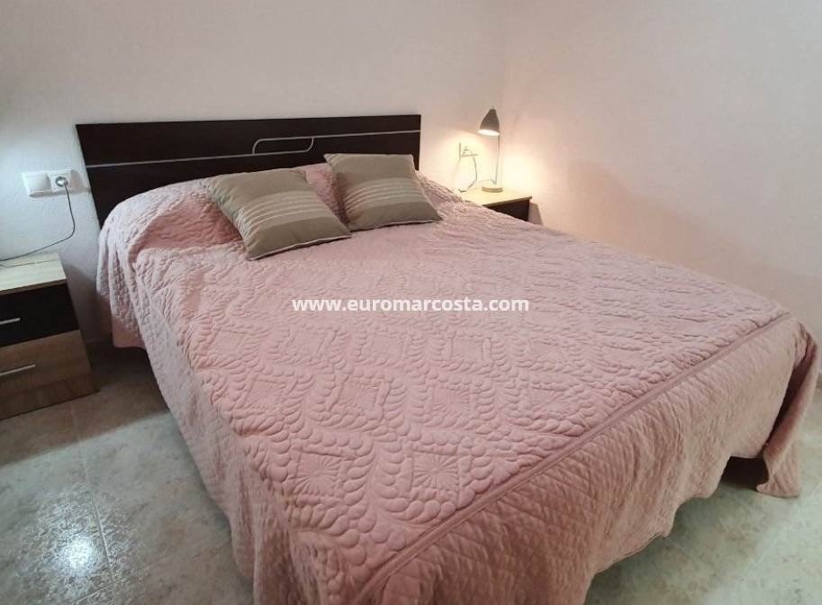 Objekte zum Wiederverkauf - Wohnung - Torrevieja - TORREVIEJA