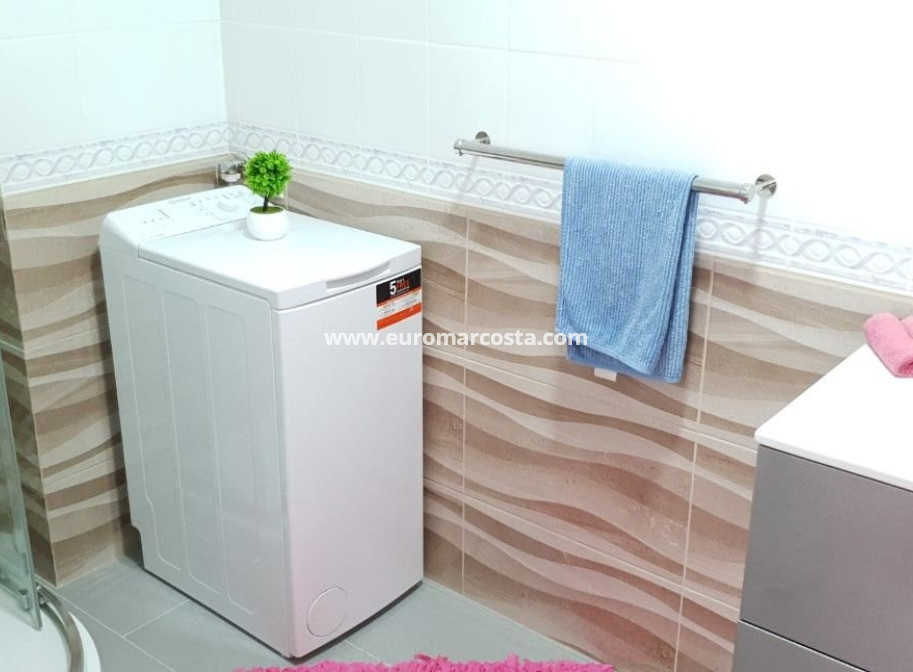Objekte zum Wiederverkauf - Wohnung - Torrevieja - TORREVIEJA