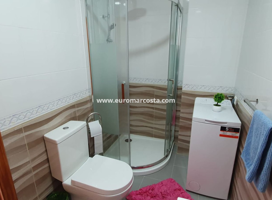 Objekte zum Wiederverkauf - Wohnung - Torrevieja - TORREVIEJA