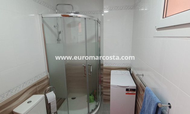 Objekte zum Wiederverkauf - Wohnung - Torrevieja - TORREVIEJA