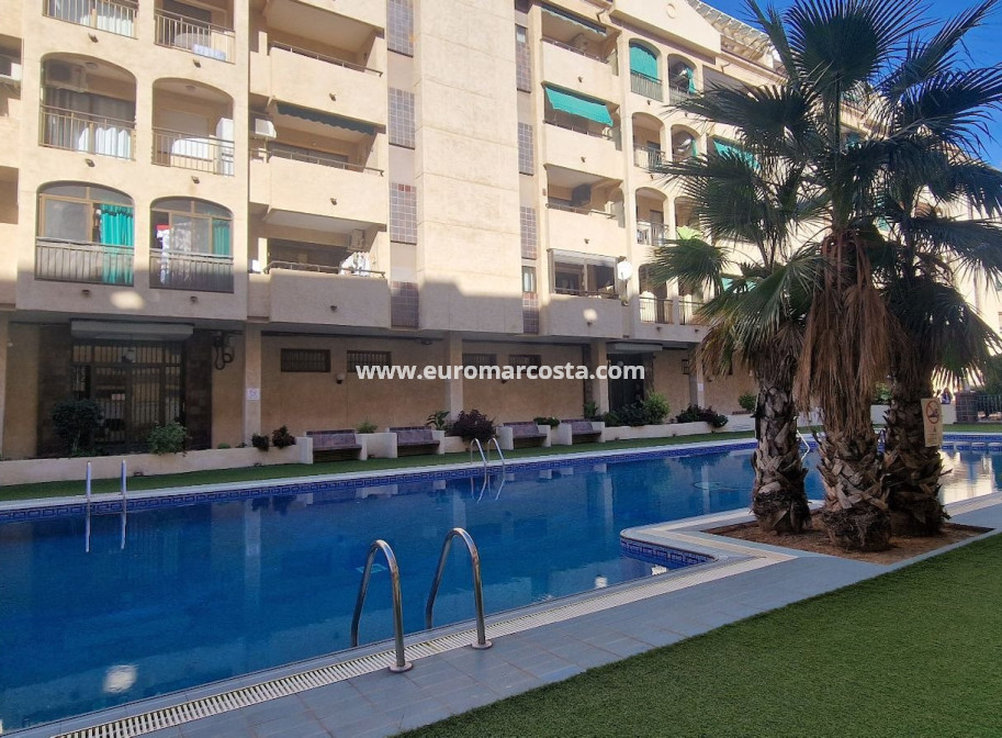 Objekte zum Wiederverkauf - Wohnung - Torrevieja - TORREVIEJA