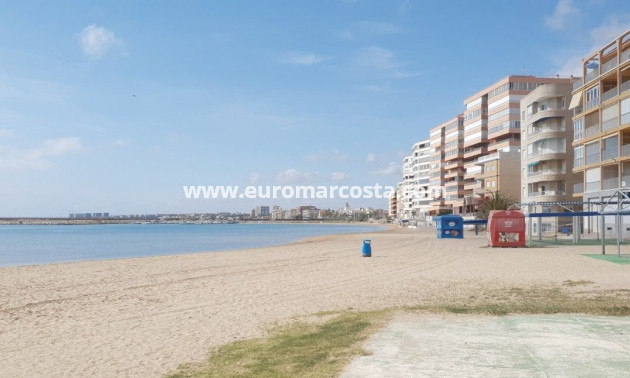 Objekte zum Wiederverkauf - Wohnung - Torrevieja - TORREVIEJA