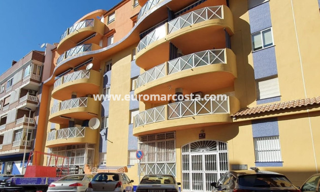 Objekte zum Wiederverkauf - Wohnung - Torrevieja - TORREVIEJA
