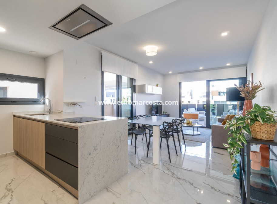 Sale - Apartment / flat - Orihuela Costa