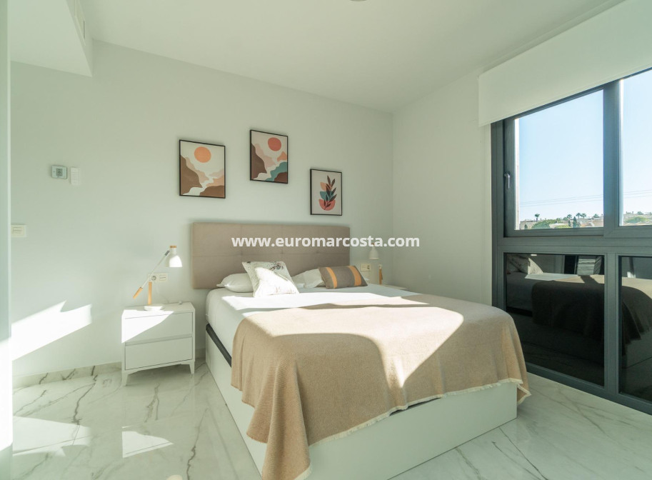 Sale - Apartment / flat - Orihuela Costa