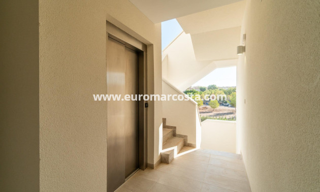 Sale - Apartment / flat - Orihuela Costa