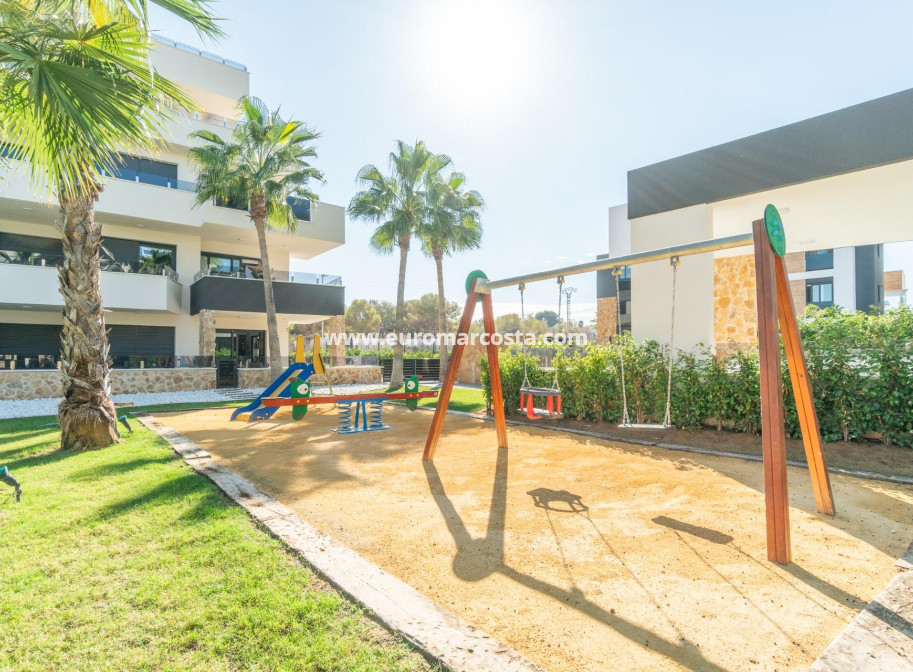 Sale - Apartment / flat - Orihuela Costa
