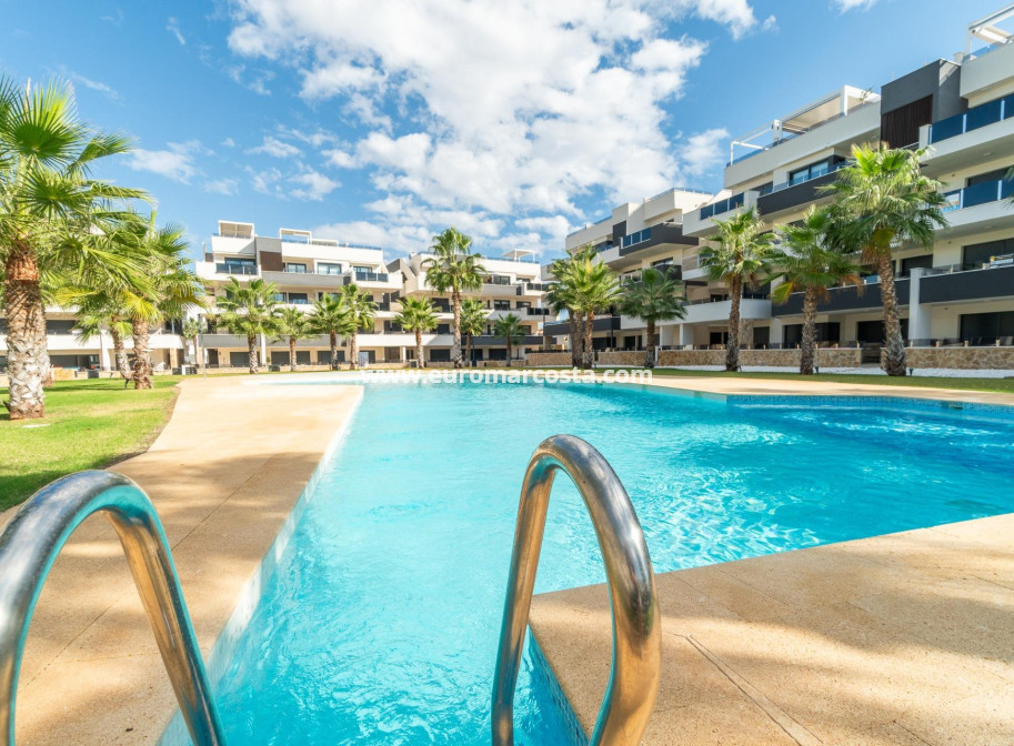 Sale - Apartment / flat - Orihuela Costa