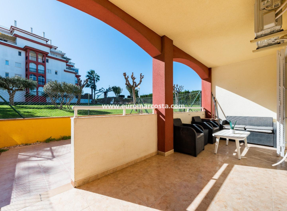 Sale - Apartment / flat - Torrevieja - PLAYA DE LA MATA