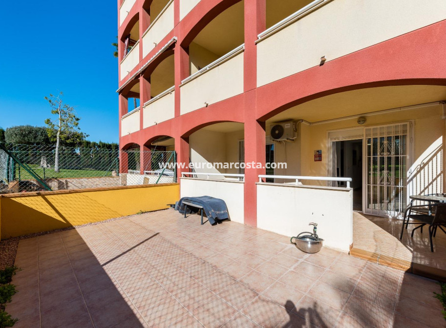 Sale - Apartment / flat - Torrevieja - PLAYA DE LA MATA