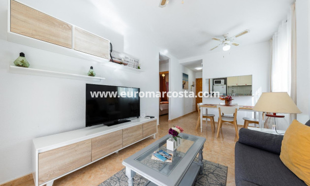 Sale - Apartment / flat - Torrevieja - PLAYA DE LA MATA