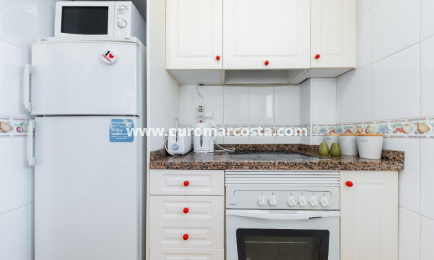 Sale - Apartment / flat - Torrevieja - PLAYA DE LA MATA