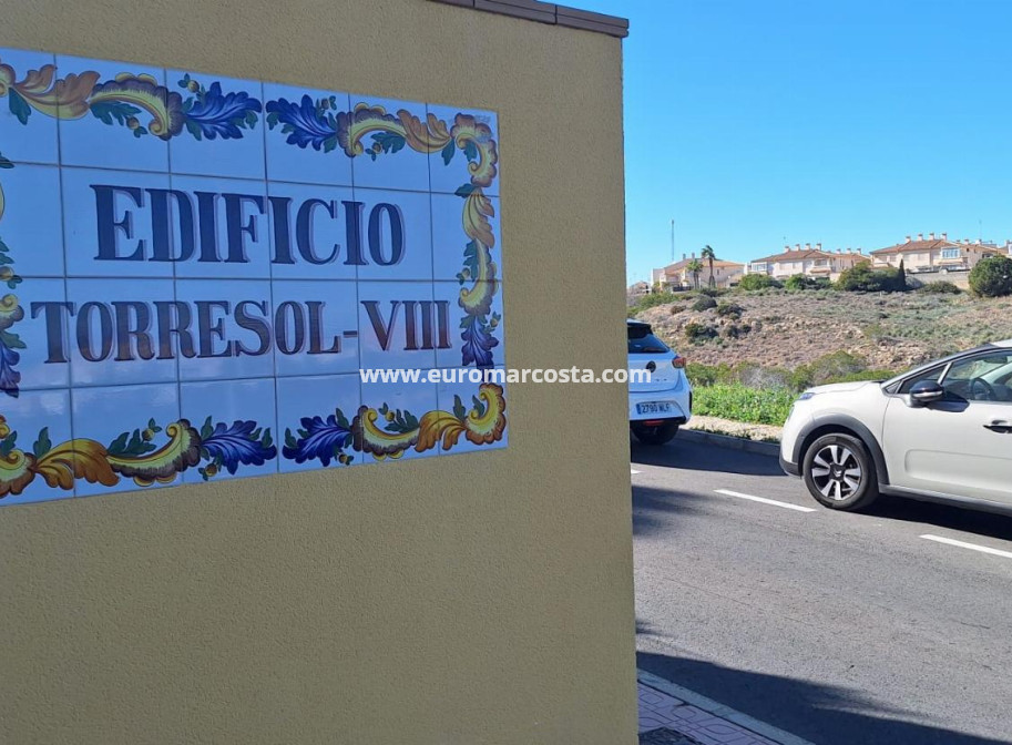 Objekte zum Wiederverkauf - Wohnung - Torrevieja - PLAYA DE LA MATA