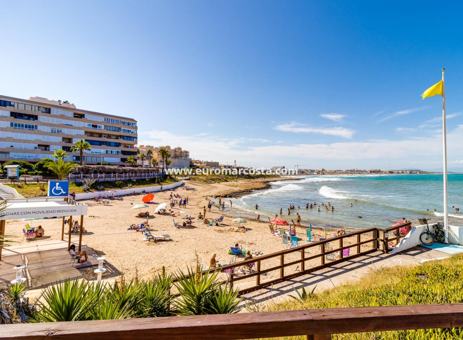 Objekte zum Wiederverkauf - Wohnung - Torrevieja - PLAYA DE LA MATA