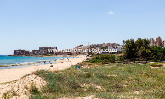 Objekte zum Wiederverkauf - Wohnung - Torrevieja - PLAYA DE LA MATA