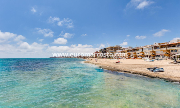 Objekte zum Wiederverkauf - Wohnung - Torrevieja - PLAYA DE LA MATA