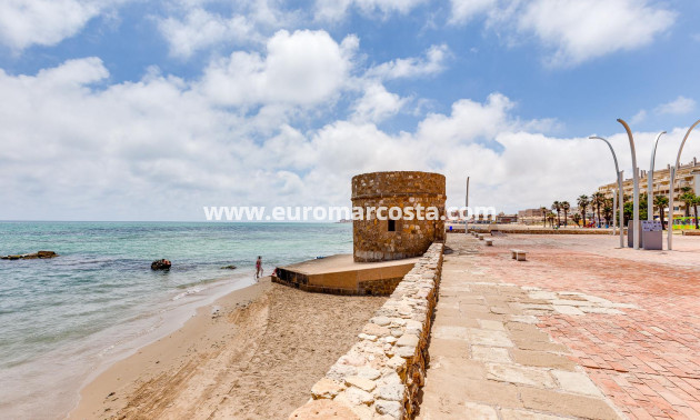 Objekte zum Wiederverkauf - Wohnung - Torrevieja - PLAYA DE LA MATA