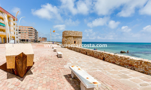 Objekte zum Wiederverkauf - Wohnung - Torrevieja - PLAYA DE LA MATA