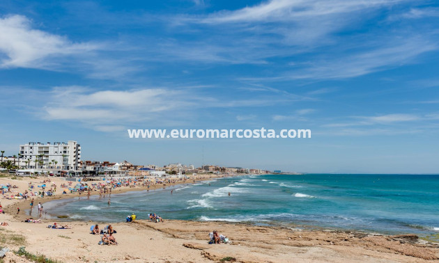 Objekte zum Wiederverkauf - Wohnung - Torrevieja - PLAYA DE LA MATA