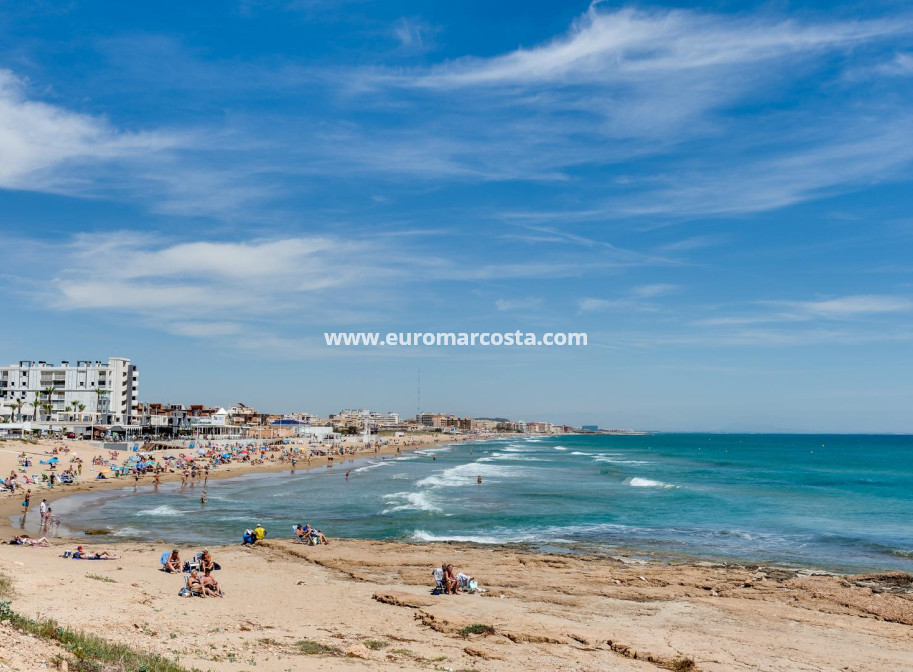 Objekte zum Wiederverkauf - Wohnung - Torrevieja - PLAYA DE LA MATA