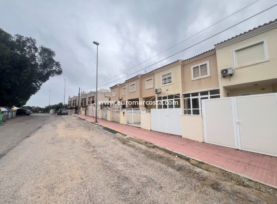 Sale - Bungalow Planta Baja - Guardamar del Segura