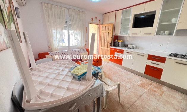 Sale - Bungalow Planta Baja - Guardamar del Segura