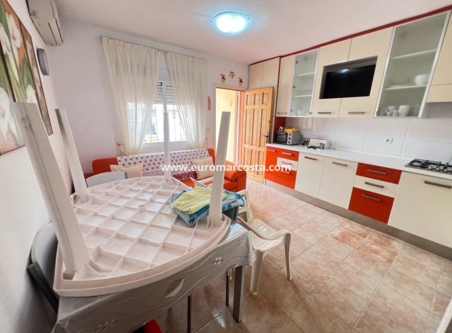 Sale - Bungalow Planta Baja - Guardamar del Segura