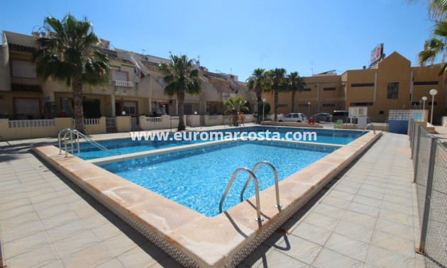 Sale - Bungalow Planta Baja - Guardamar del Segura