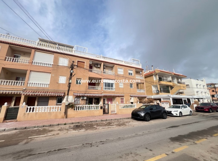 Sale - Apartment / flat - Guardamar del Segura - Urbanizaciones