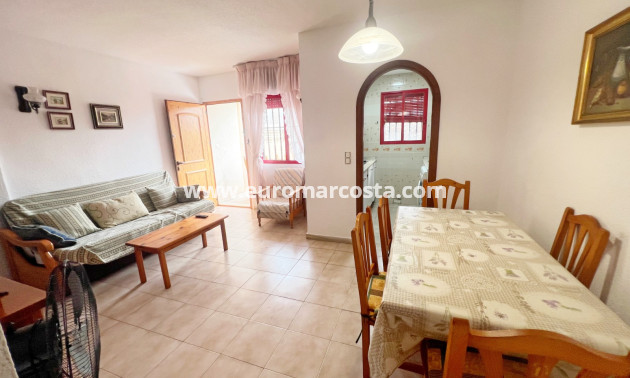 Sale - Apartment / flat - Guardamar del Segura - Urbanizaciones