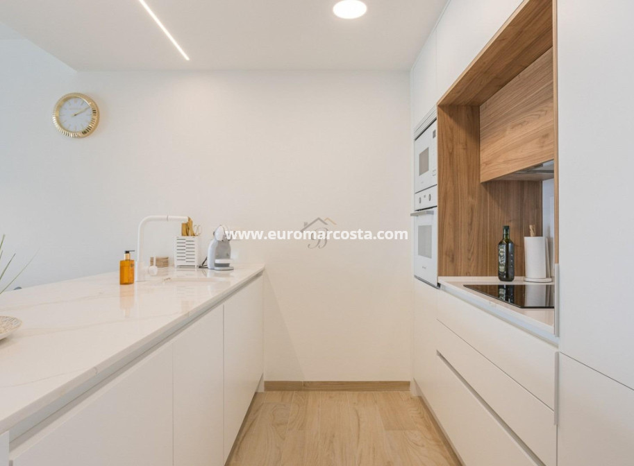 Sale - Apartment / flat - Guardamar del Segura - EL RASO