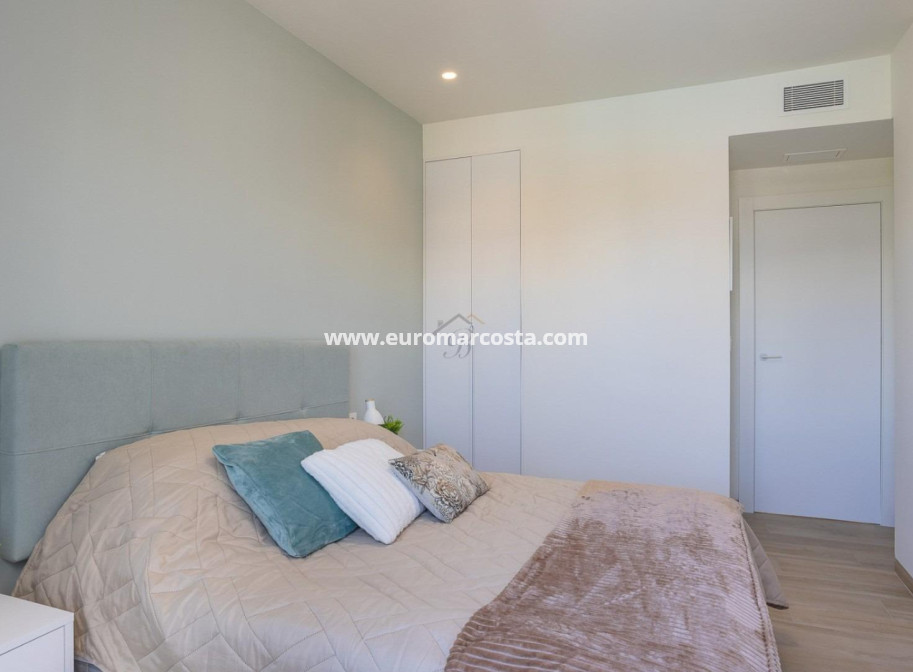 Sale - Apartment / flat - Guardamar del Segura - EL RASO