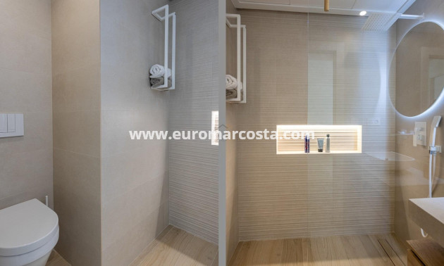 Sale - Apartment / flat - Guardamar del Segura - EL RASO