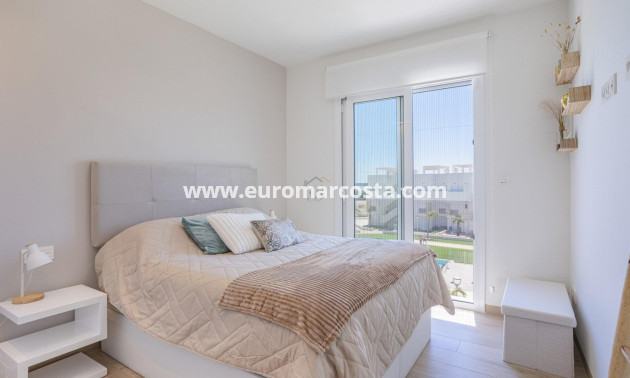 Venta - Apartamento / piso - Guardamar del Segura - EL RASO