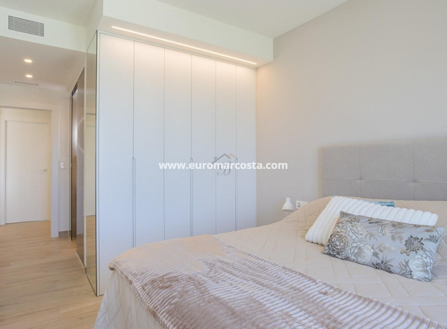 Sale - Apartment / flat - Guardamar del Segura - EL RASO