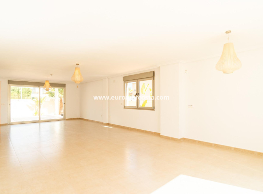 Venta - Villa - Torrevieja - Aguas nuevas 2