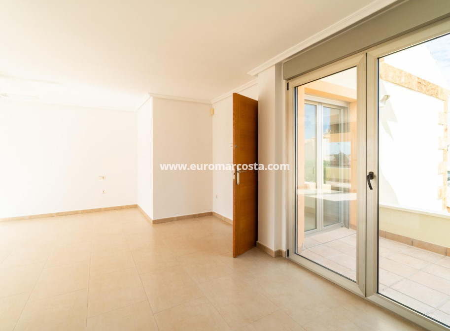 Sale - Villa - Torrevieja - Aguas nuevas 2