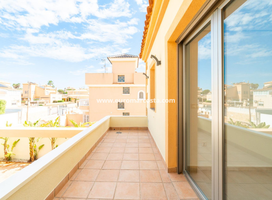 Venta - Villa - Torrevieja - Aguas nuevas 2