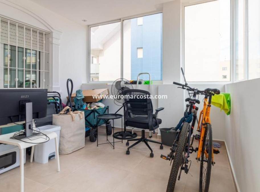 Sale - Apartment / flat - Orihuela Costa - Costa blanca