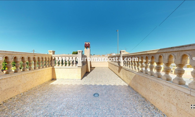 Sale - Detached House / Villa - Catral
