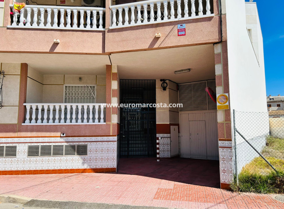 Venta - Chalet - Torrevieja - TORREVIEJA