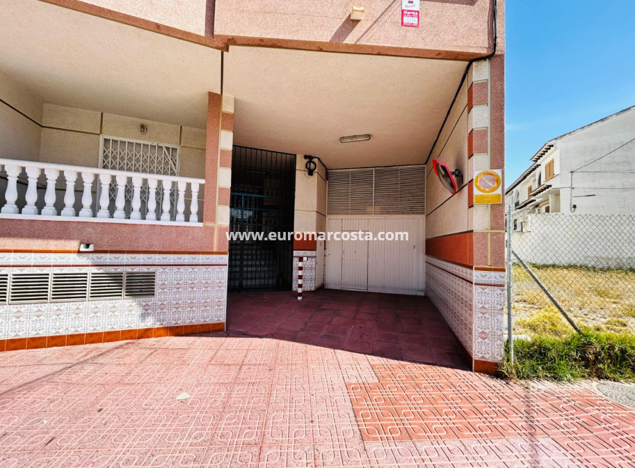Venta - Chalet - Torrevieja - TORREVIEJA