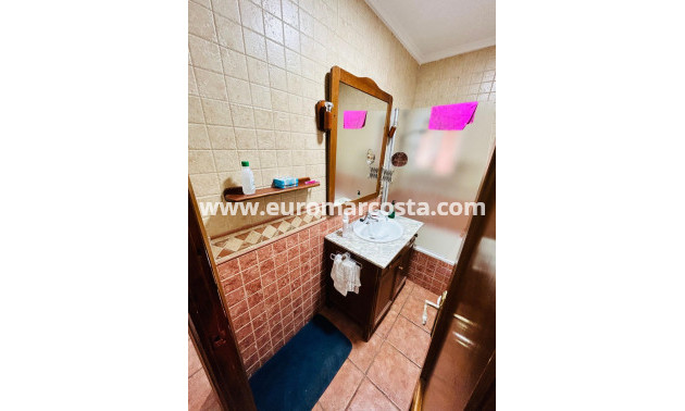 Venta - Chalet - Torrevieja - TORREVIEJA