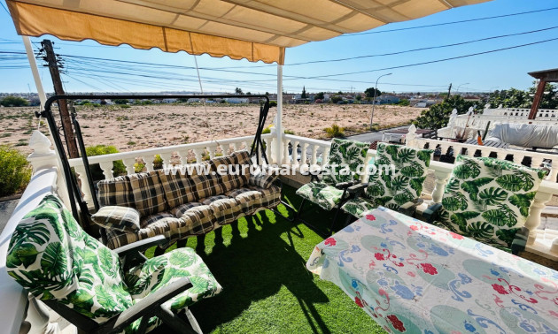 Objekte zum Wiederverkauf - Stadthaus - Torrevieja - TORREVIEJA