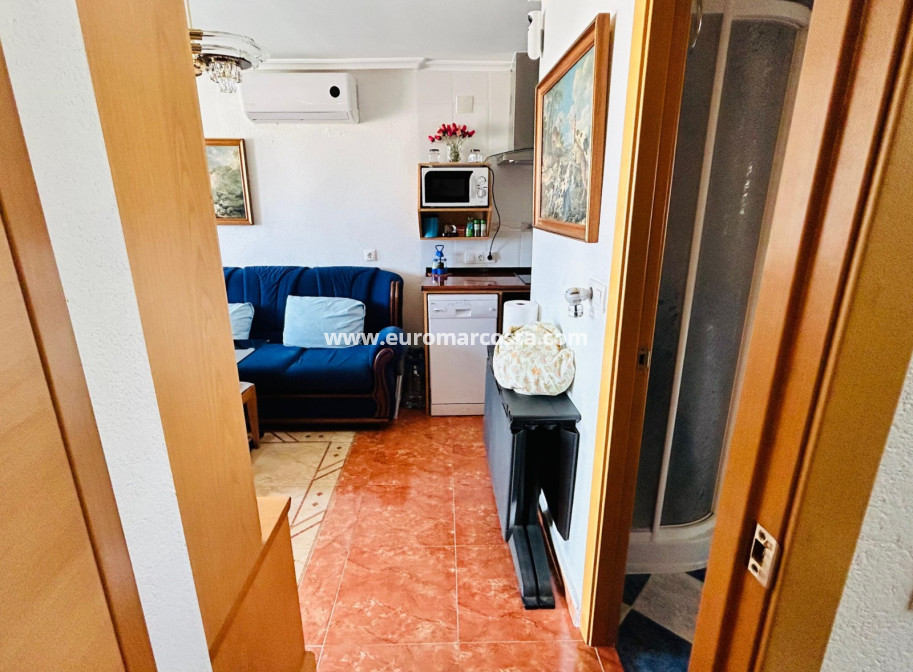 Objekte zum Wiederverkauf - Stadthaus - Torrevieja - TORREVIEJA